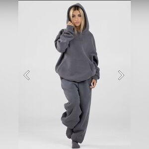 comfrt signature fit hoodie